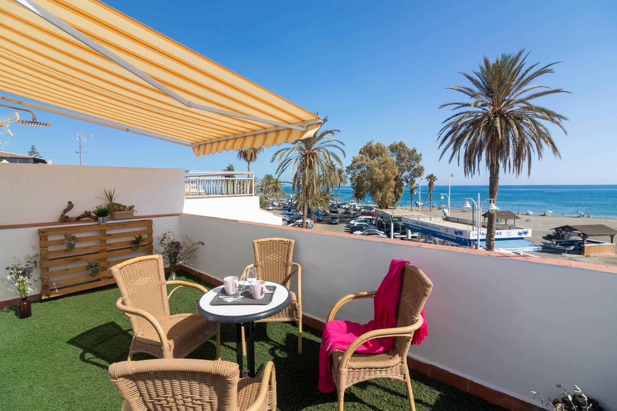 Sea & Wave Al Rolo Beach Apartment Málaga Dış mekan fotoğraf